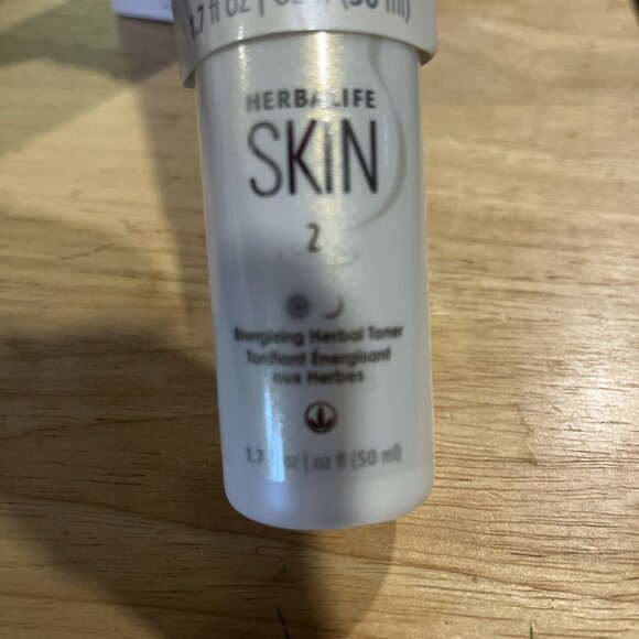 Herbalife SKIN Energizing Herbal Toner 2 Brand New Sealed Exp:2024 1.7oz - Picture 3 of 4